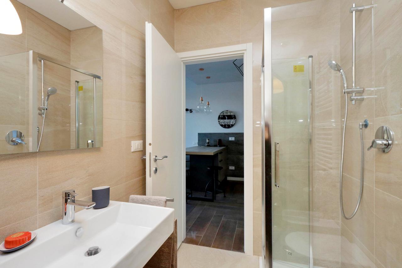 Appartamento DELIZIOSO Monolocale con TERRAZZO Roma Esterno foto