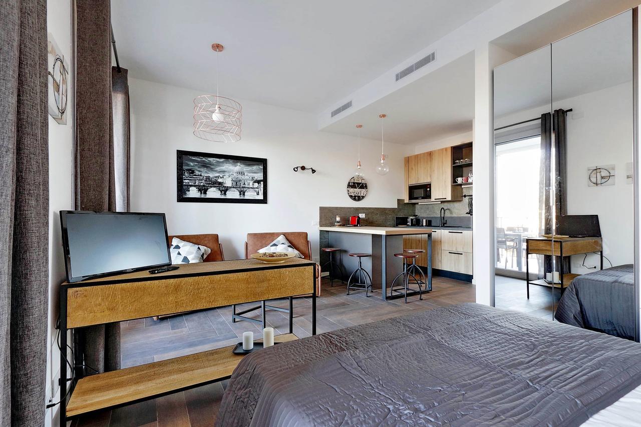 Appartamento DELIZIOSO Monolocale con TERRAZZO Roma Esterno foto