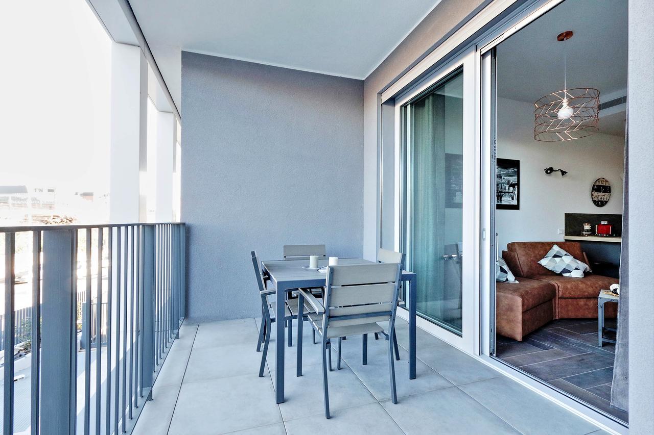 Appartamento DELIZIOSO Monolocale con TERRAZZO Roma Esterno foto