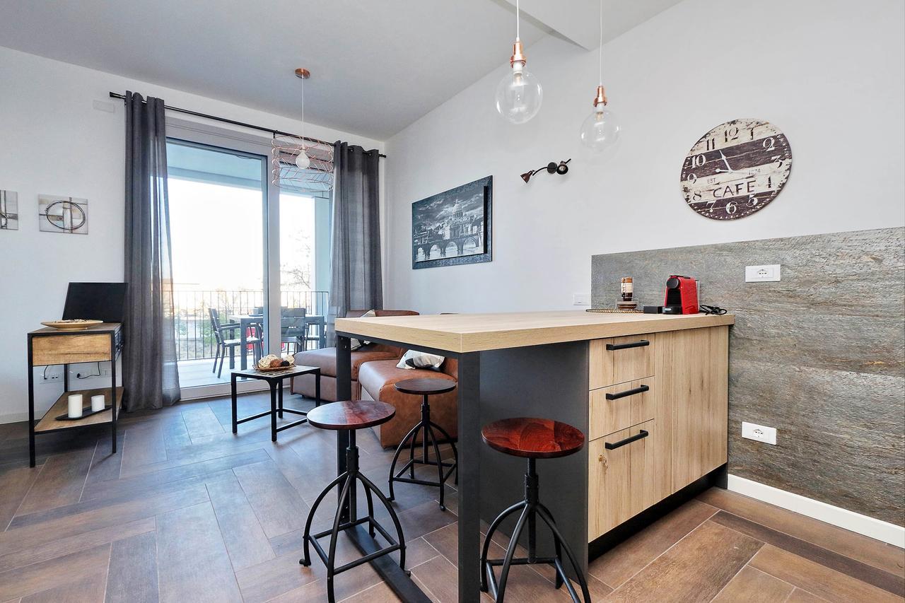 Appartamento DELIZIOSO Monolocale con TERRAZZO Roma Esterno foto