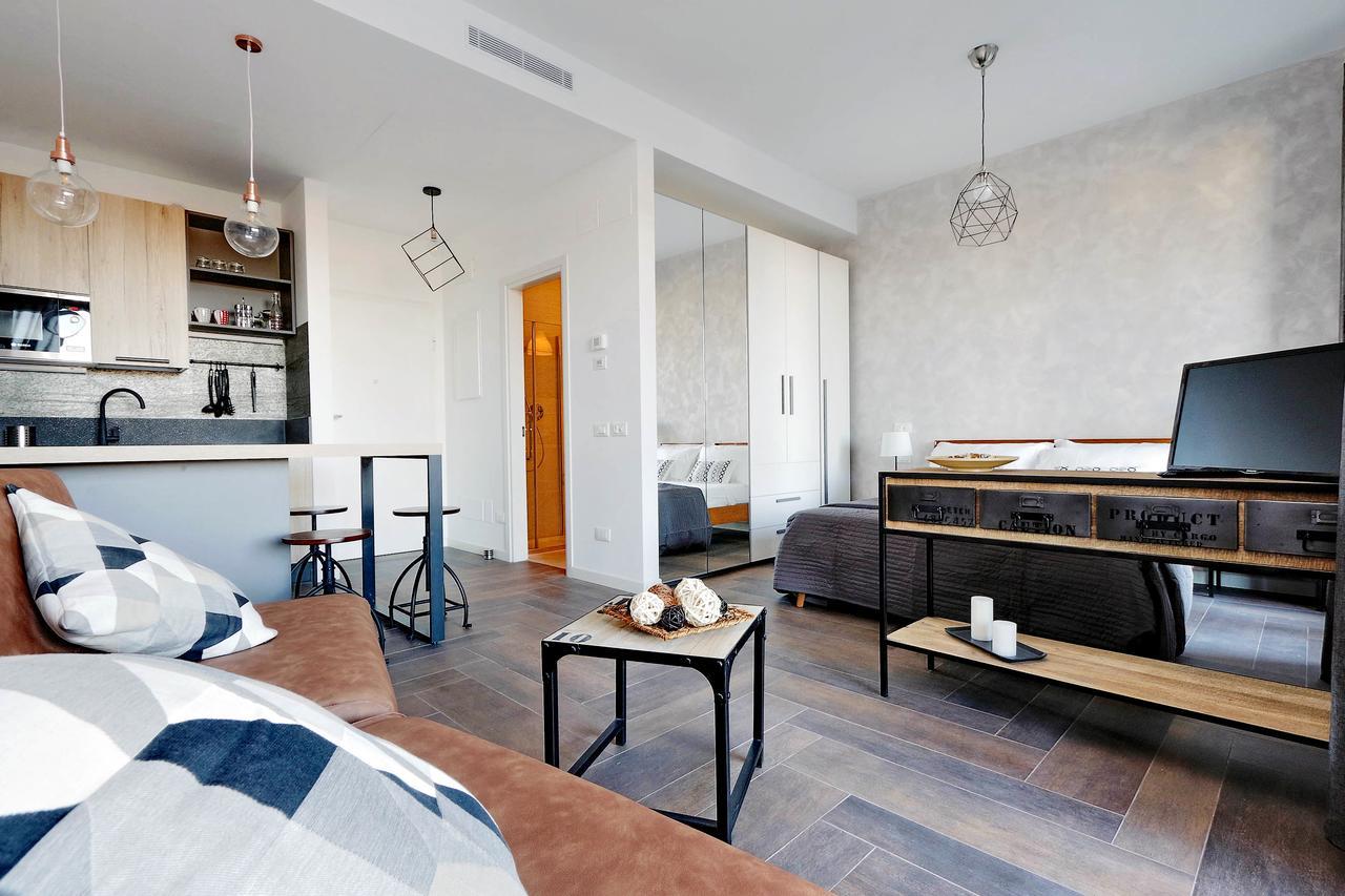 Appartamento DELIZIOSO Monolocale con TERRAZZO Roma Esterno foto